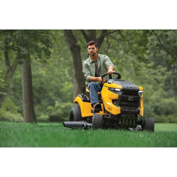 Cub Cadet XT1 LT46 (13AQA9TTA10)